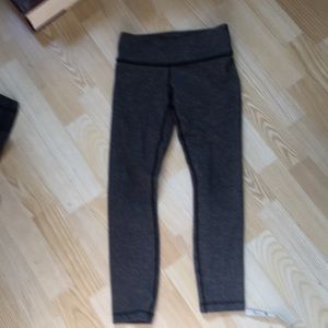 Lululemon gray wunder under size 4